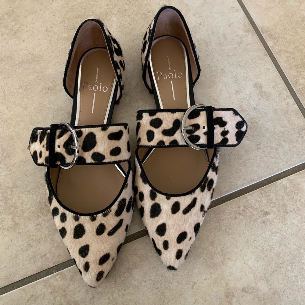 Cheetah flats with a buckle!